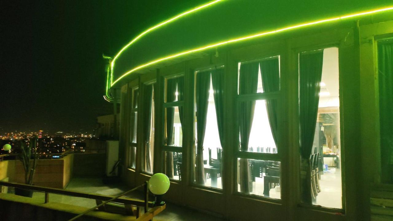 Hôtel Darianna Batoumi Extérieur photo