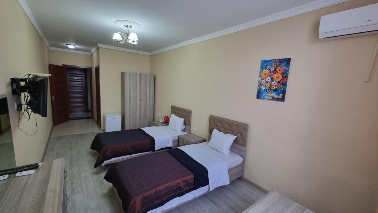 Hôtel Darianna Batoumi Extérieur photo